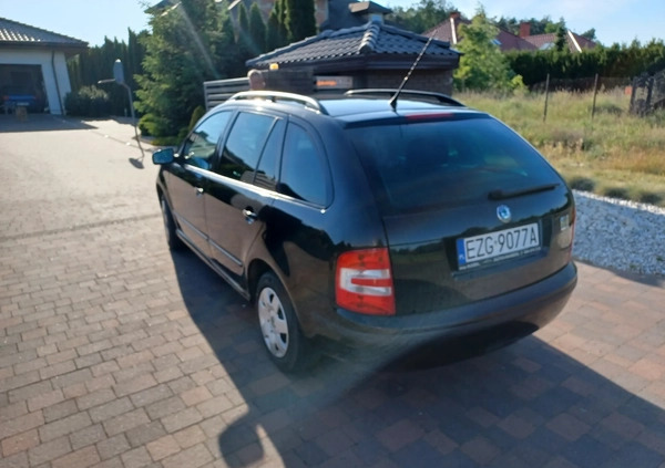 Skoda Fabia cena 11000 przebieg: 91000, rok produkcji 2006 z Ozorków małe 67